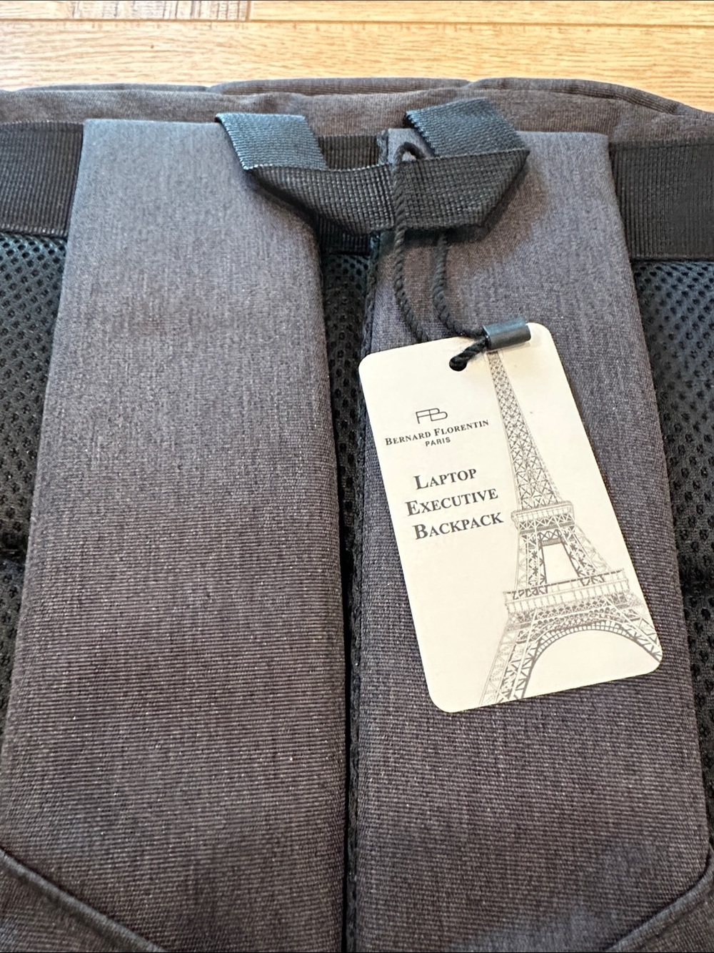 Black Men's Travel Backpack with UAE Emblem - Picture 8 of 10
